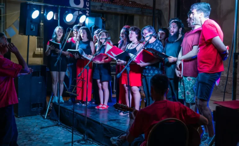 Una noche a puro canto coral llega al Centro Cultural Dino Saluzzi